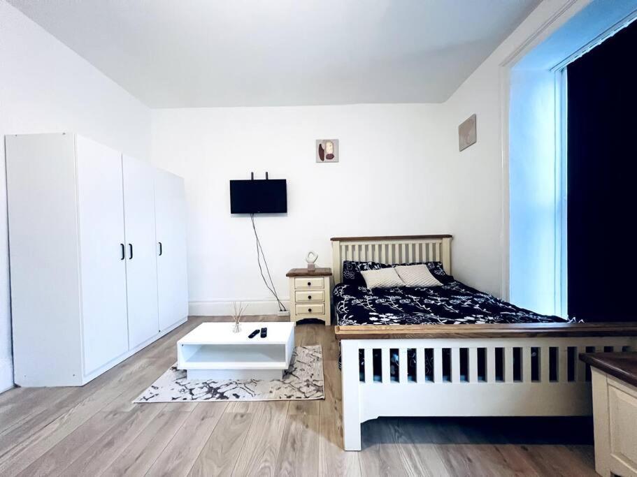 One Bedroom Close To Hyde Park #01 Londres Exterior foto
